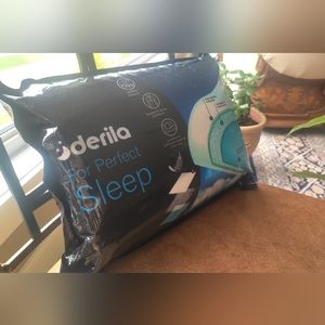 Derila Foam Pillow